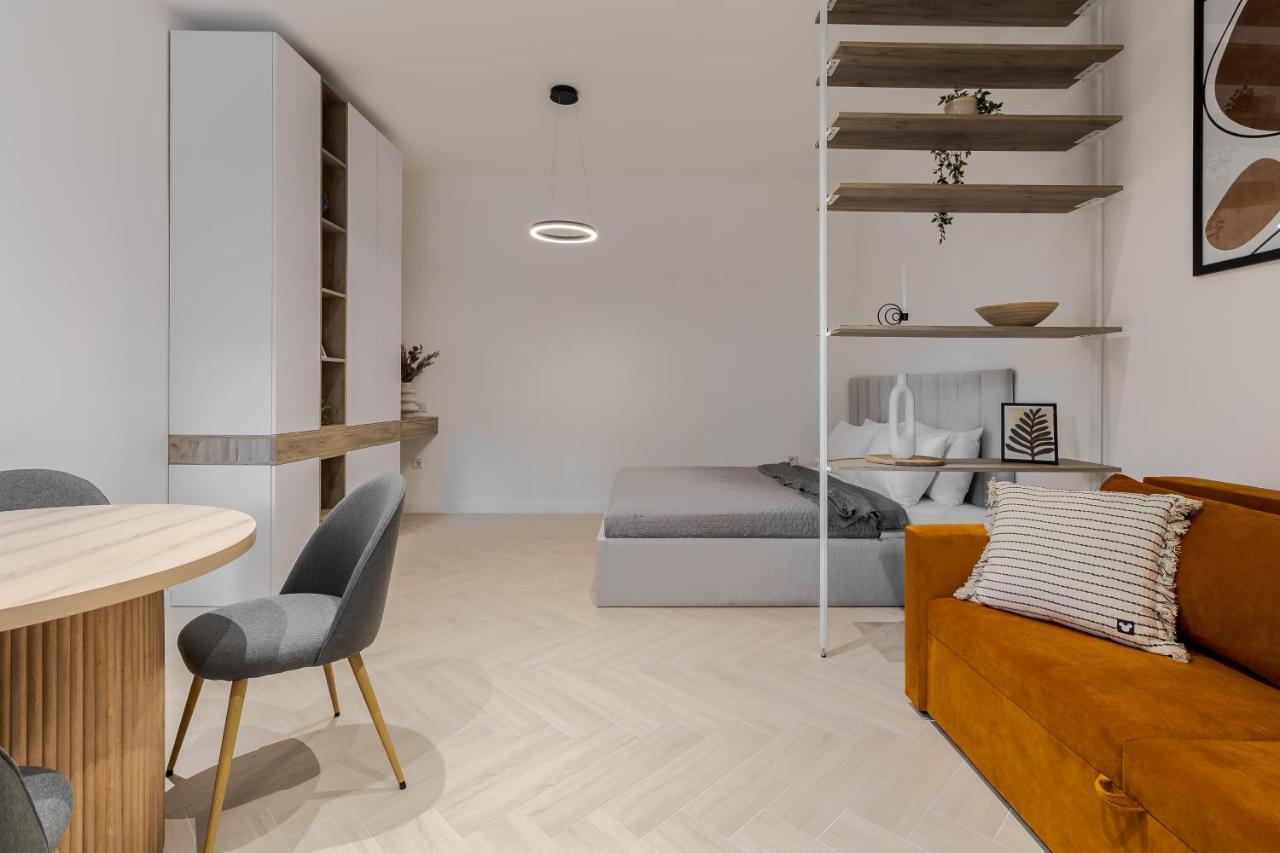 Inshiapartments On Ferentsa Lista Str ลวีฟ ภายนอก รูปภาพ